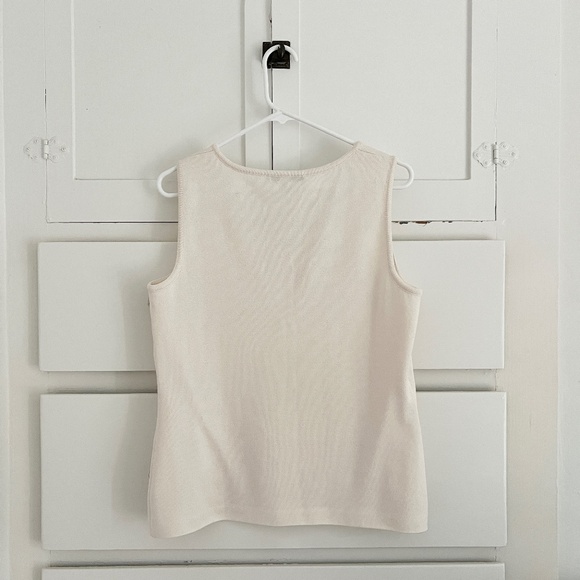 St. John Santana Knit V-Neck Tank Top in Cream Size Medium - Picture 4 of 5